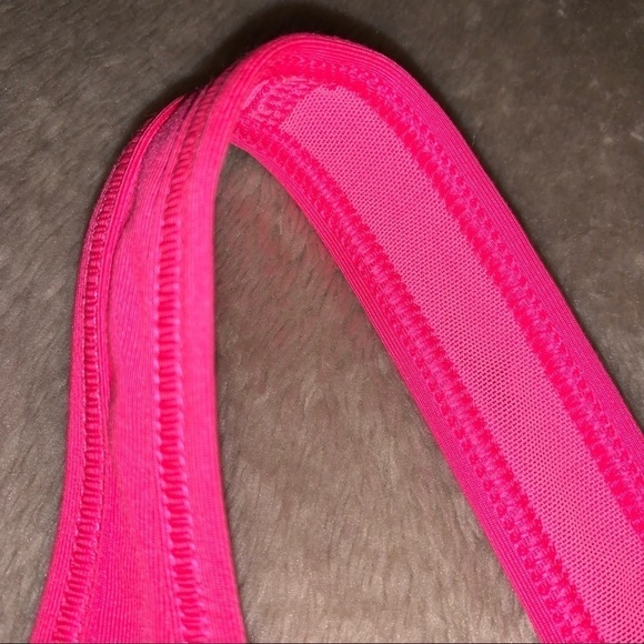 Victoria's Secret VSX Sport Sports Bra - Picture 4 of 14